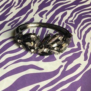 Pretty Black and white silver tone Rhinestones bangle Bracelet